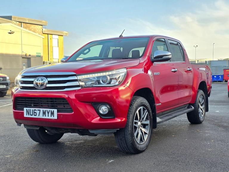2017 Toyota Hilux Invincible D/Cab Pick Up 2.4 D-4D PICK UP DIESEL Manual