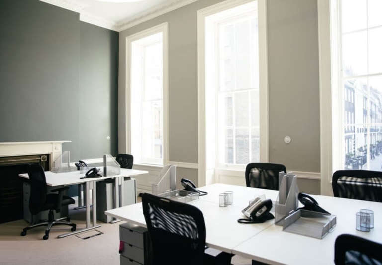 Bloomsbury Furnished Private Offices: 5-70 desks | Serviced Office to Let in WC1 (Period Building)