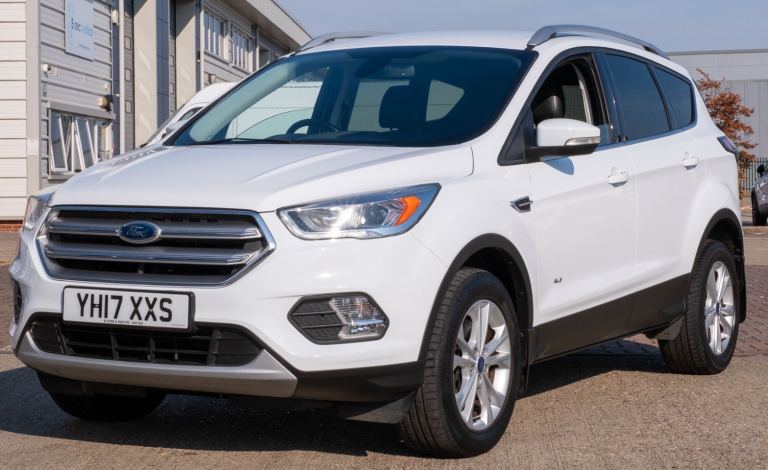 Ford, KUGA, Hatchback, 2017, Semi-Auto, 1997 (cc), 5 doors