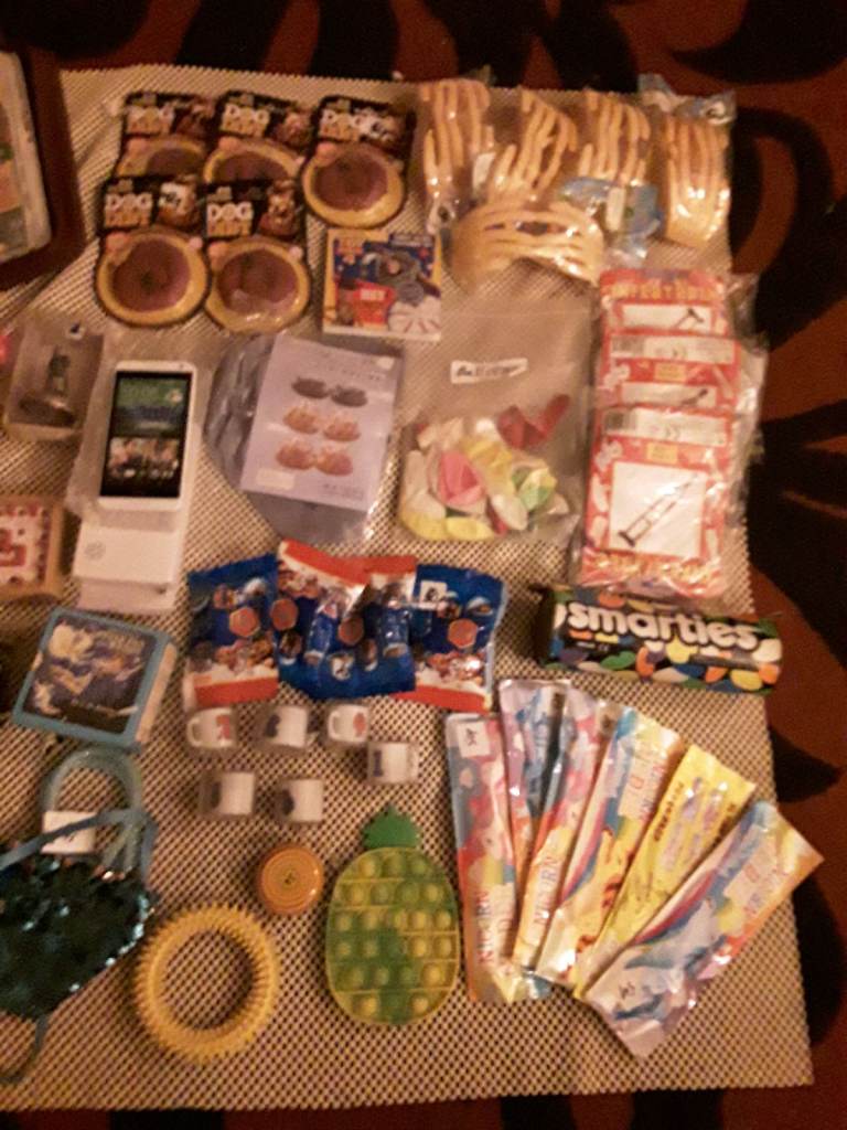 64 Childrens toys/fairytale cds/paw patrol/balloons/colouring books ...