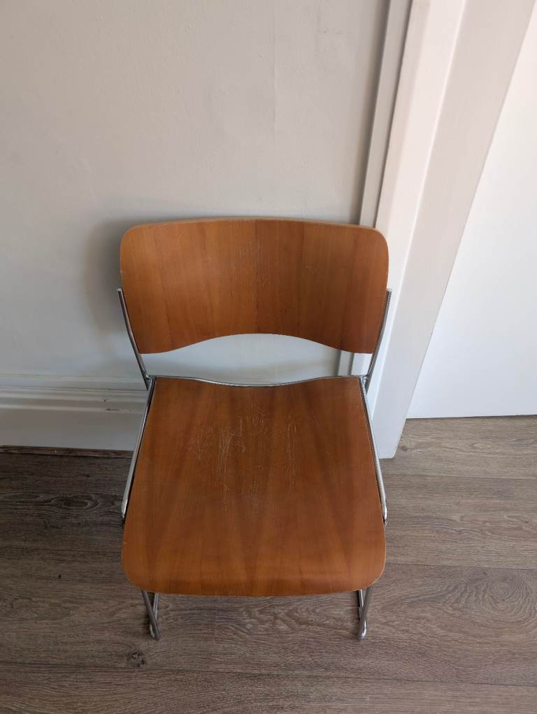 David Rowland 40/4 Mid-Century Modern Bentwood Stackable Chair