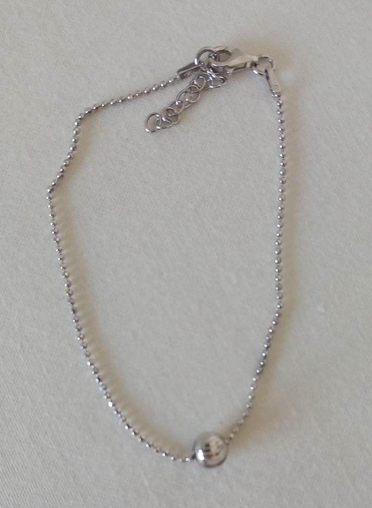 Silver bracelet 