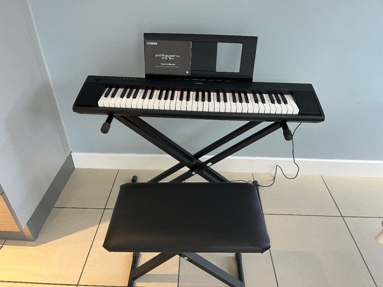 Yamaha Piaggero digital keyboard & extras 