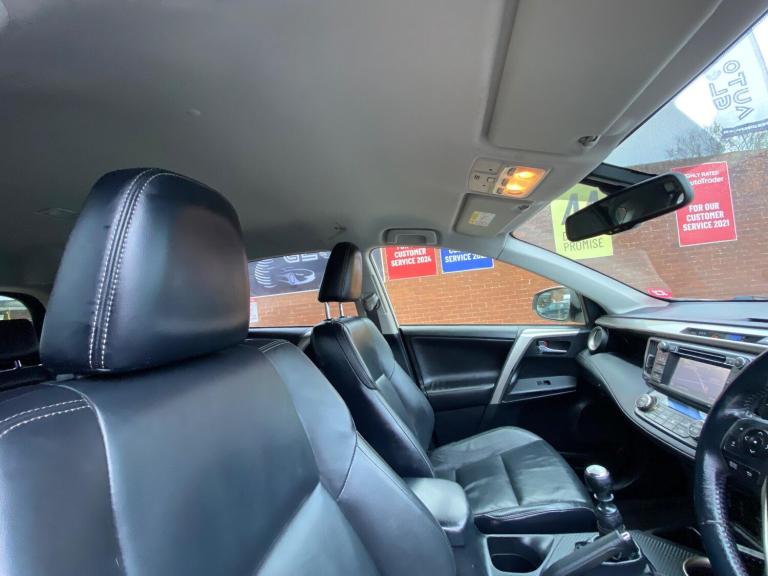 2013 Toyota RAV4 2.2 D-4D Invincible 4WD Euro 5 5dr ESTATE Diesel Manual