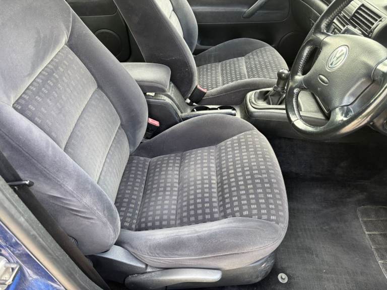 Volkswagen, PASSAT, Saloon, 2003, Manual, 1896 (cc), 4 doors