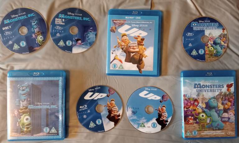 Monsters Inc., Monsters University, UP, 3 Blu Ray Disney Pixar 5 discs in total