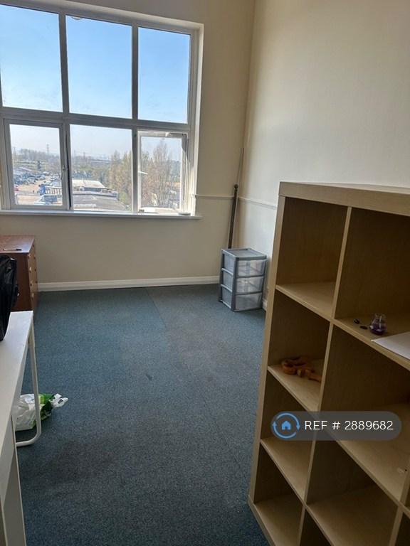 1 bedroom flat in Stanford House, East Tilbury, Tilbury, RM18 (1 bed) (#2889682)
