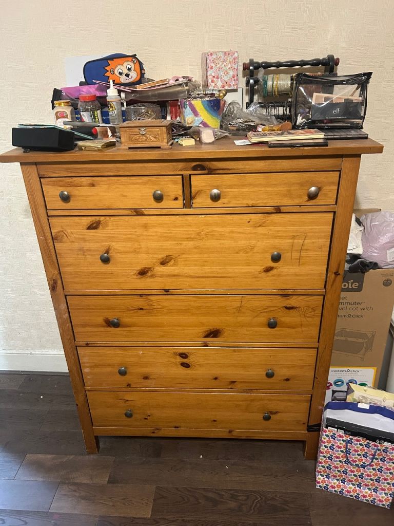 image for Chest of drawers