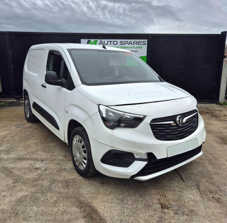 2020 Vauxhall Combo BREAKING PARTS SPARES ONLY 