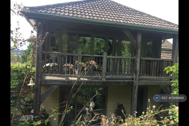 1 bedroom flat in Home Orchard Studio, Box, SN13 (1 bed) (#2899166)