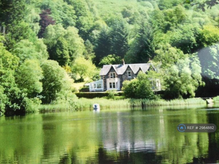 3 bedroom flat in Loch Ard Road, Aberfoyle, Stirling, FK8 (3 bed) (#2984882)