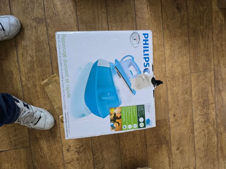 Philips Professional Steam Iron 7400 Series - Boxed