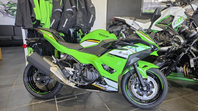 Kawasaki Ninja 500 SE