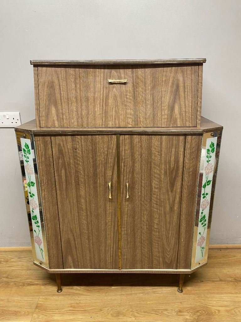 Vintage drinks cabinet 