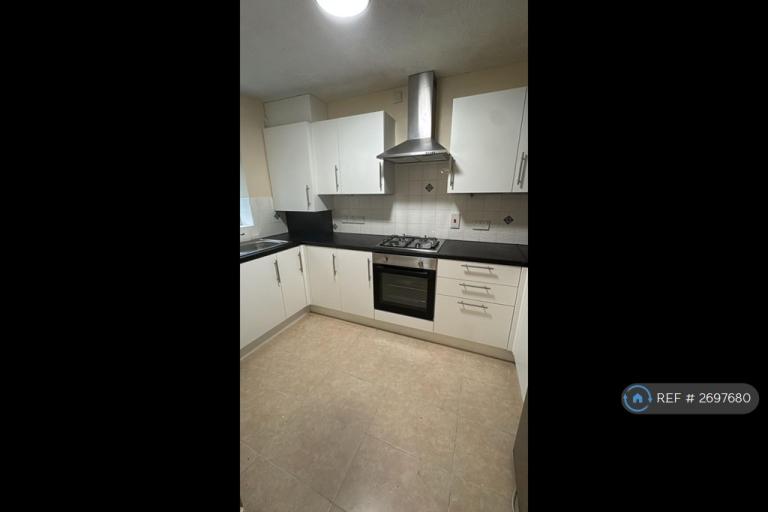 3 bedroom house in Badminton Mews, London, E16 (3 bed) (#2697680)