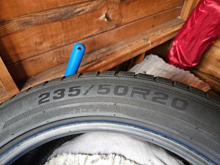 Part worn Churchhill Tyre 235 50 R20
