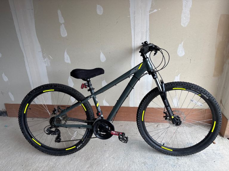     Raleigh Strada Trail Bike small adult size 