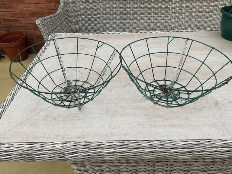 2 GREEN FLOWER HANGING BASKETS with CHAINS 