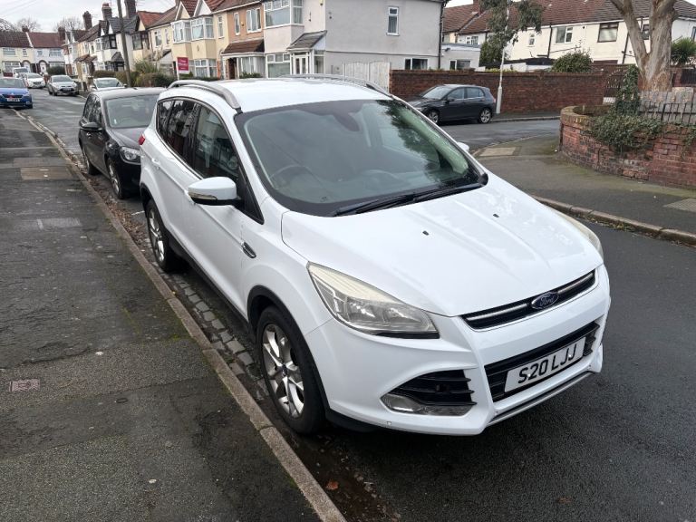 Ford, KUGA, Hatchback, 2014, Manual, 1997 (cc), 5 doors