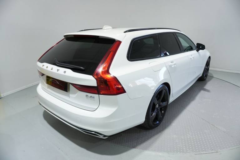 2020 Volvo V90 2.0 D4 R DESIGN Plus 5dr Geartronic ESTATE DIESEL Automatic