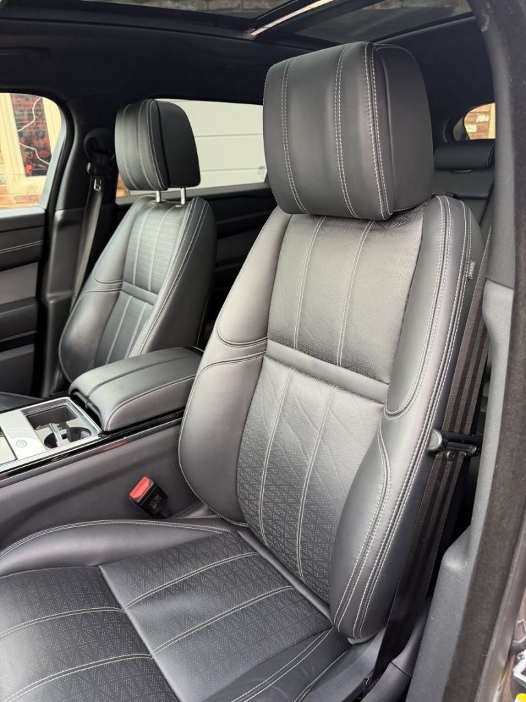 LAND ROVER RANGE ROVER VELAR 3.0 D300 R-Dynamic HSE 2019