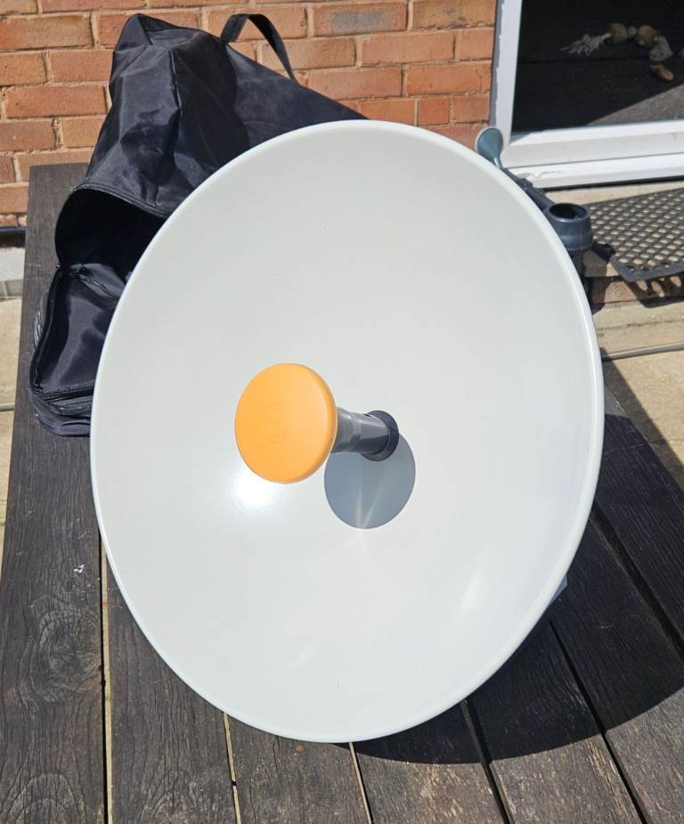 Zehnder Multimo Compact Satellite Dish Antenna for Motorhome, Caravan, Boat 40cm