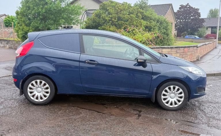 Ford, FIESTA, Car Derived Van, 2015