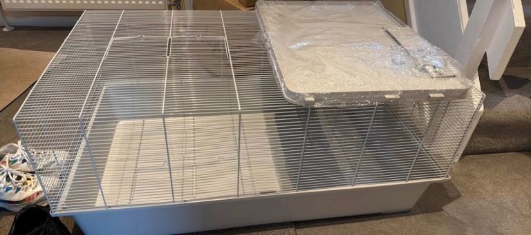 Cage for hamster /guinea pig