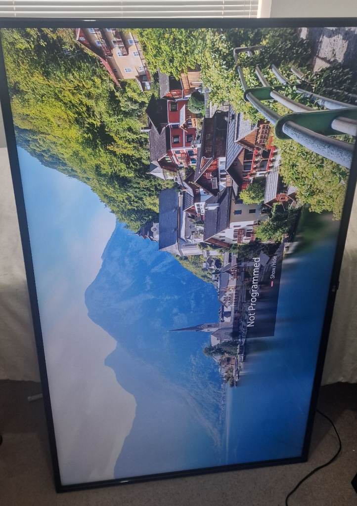 Lg 60" 4k smart tv _ read ad