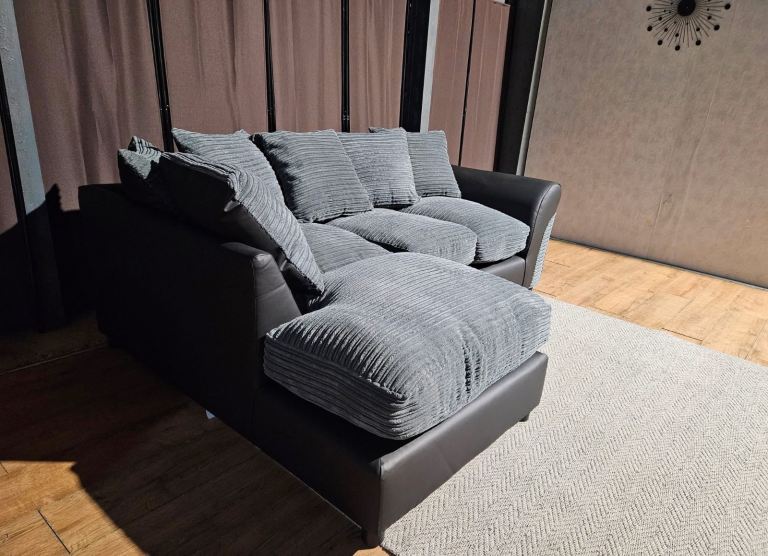 Corner Sofa - Grey/Black.