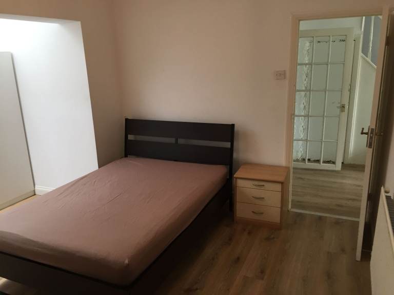 Big doule room in Enfield EN3
