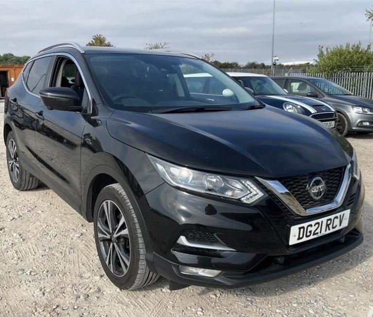 2021 Nissan Qashqai 1.3 DiG-T N-Connecta 5dr ++ PANROOF / NAV / ULEZ / CAMERA / CARPLAY ++ HATCHB...