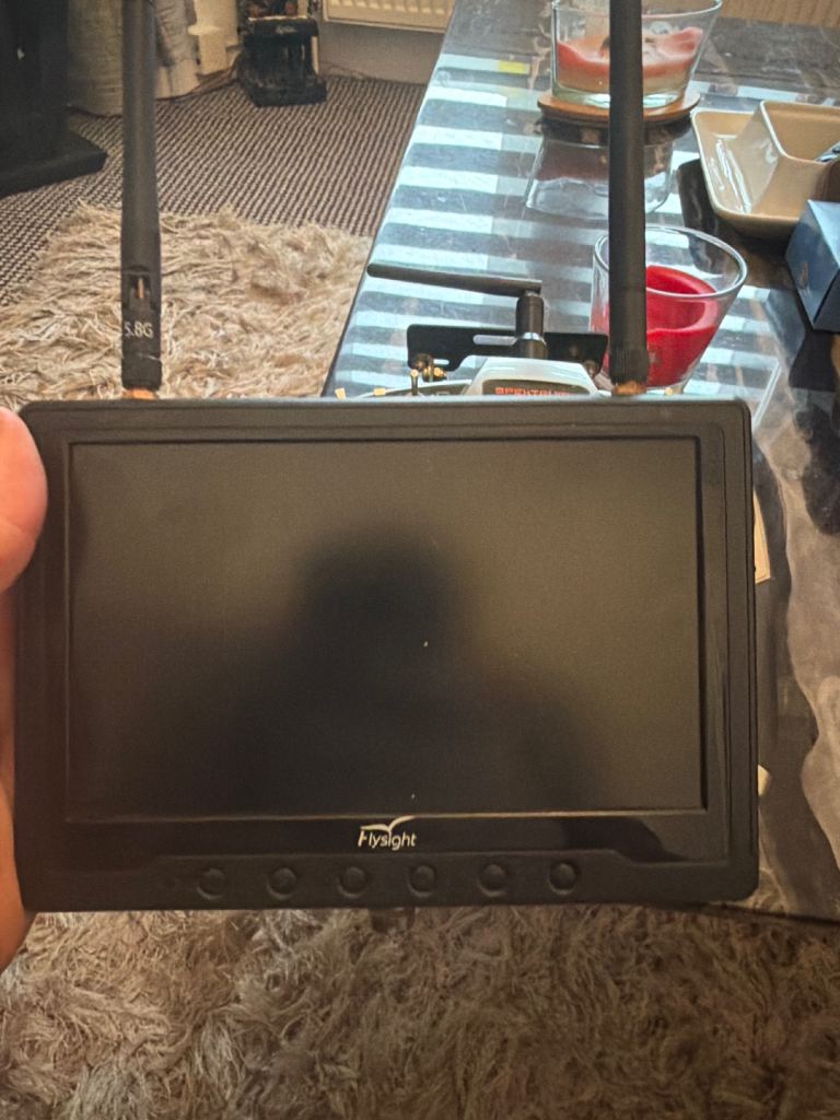 Fly sight drone screen 