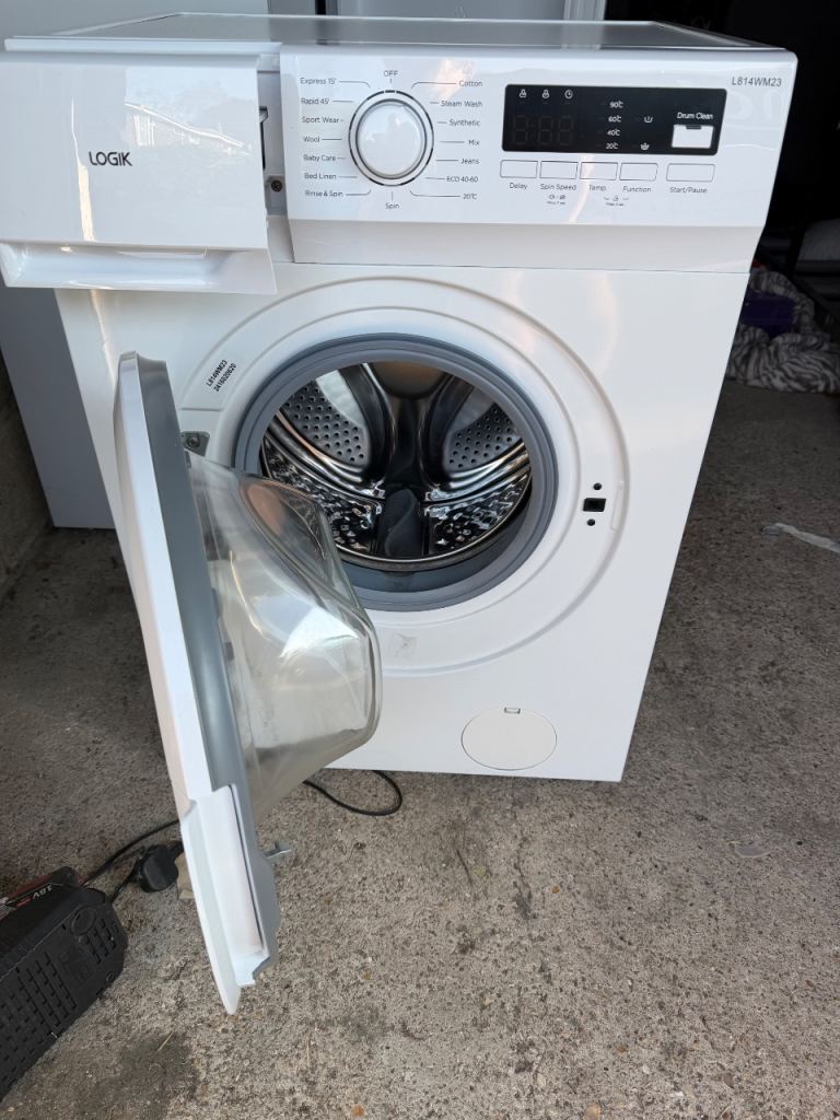 Logik 8kg washing machine