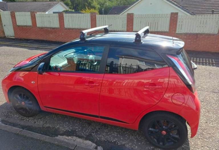 Toyota Aygo Roof Bars