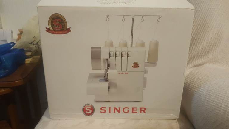 SINGER Overlocker Sewing Machine – Brand New in Box