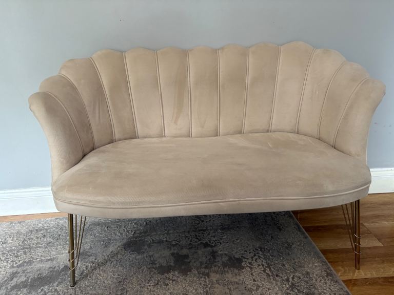 Cream Velvet Scallop Seat Sofa