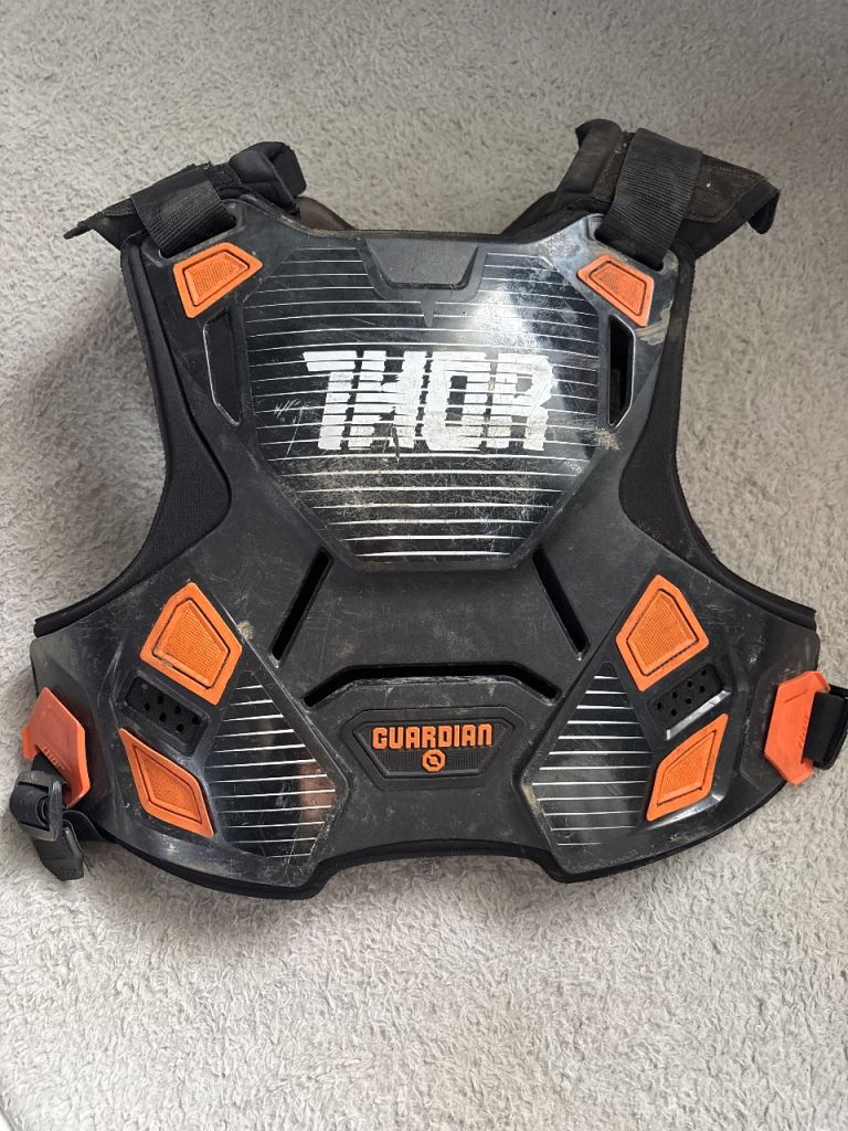 Motocross chest protector guard 