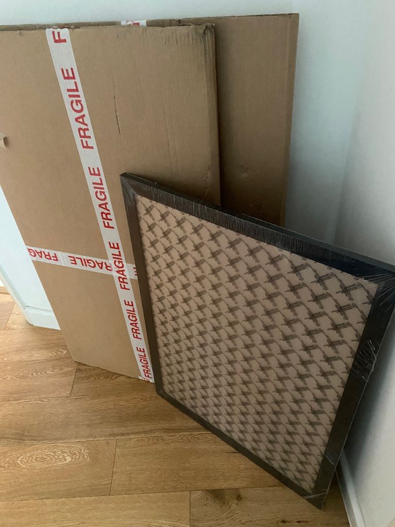 Poster / puzzle frame