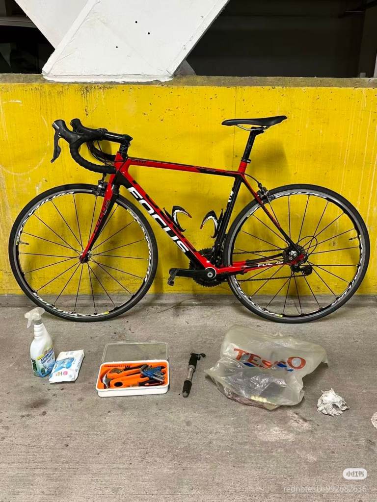 Focus Road Bike – Red and Black, Good Condition