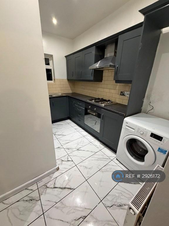 1 bedroom flat in Highfield Road, Doncaster, DN1 (1 bed) (#2926172)