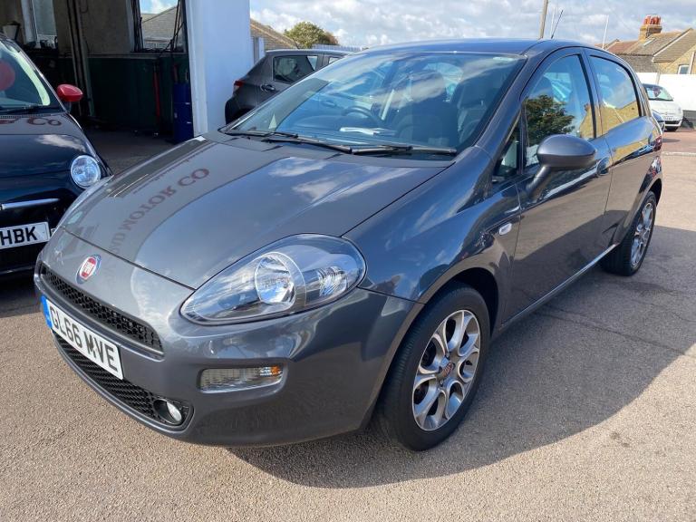 2017 Fiat Punto 1.4 Easy+ 5dr HATCHBACK Petrol Manual