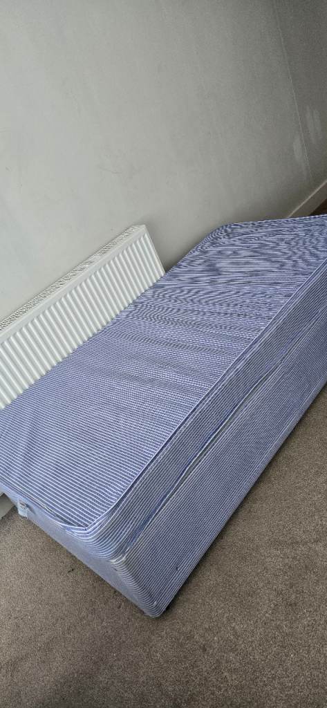 Single bed and frame