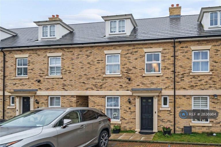 4 bedroom house in Tickner Drive, Swanscombe, DA10 (4 bed) (#2836984)