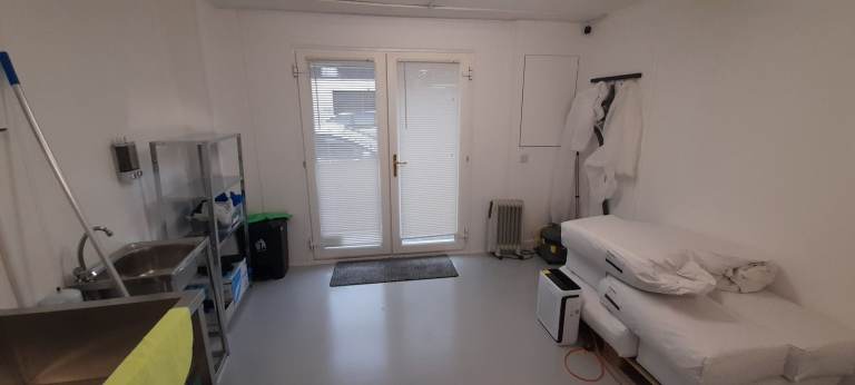Studio unit / workshop for rent in Roath
