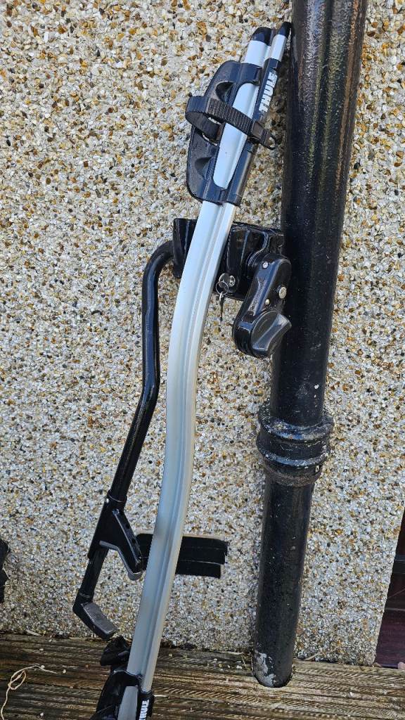 THULE ROOF MOUNT BIKE CARRIER 
