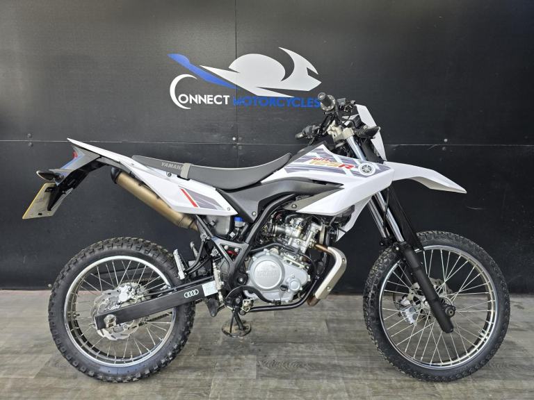 YAMAHA WR 125 R 2016 LOW MILEAGE HPI CLEAR