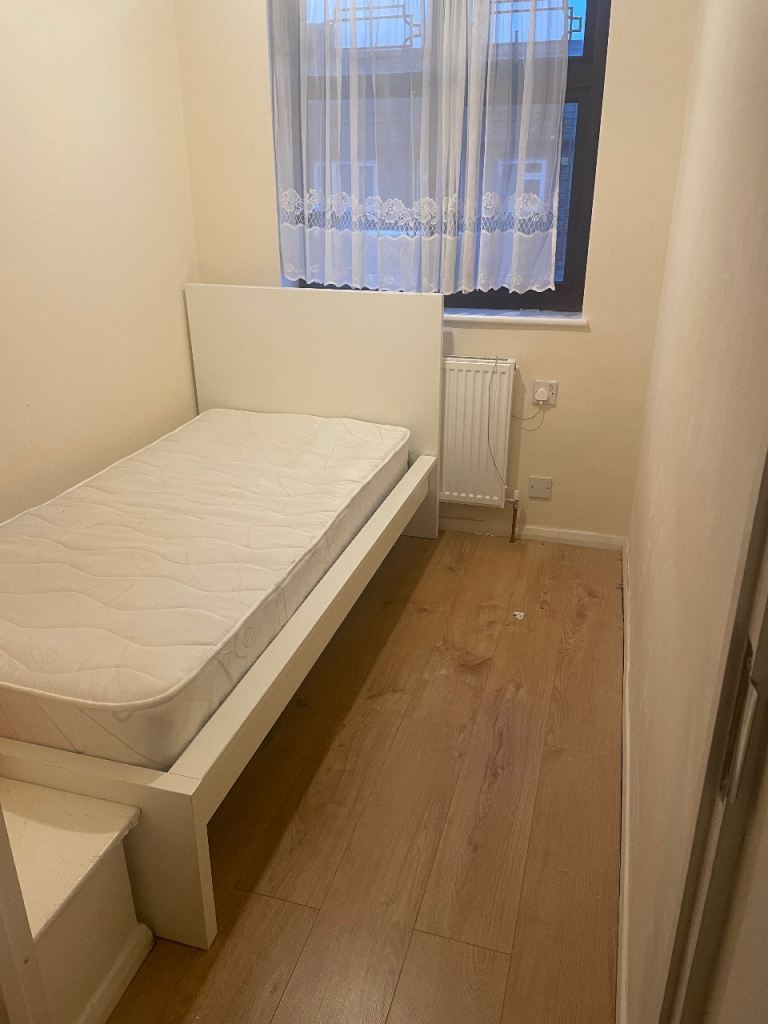 Single room to rent in rainham