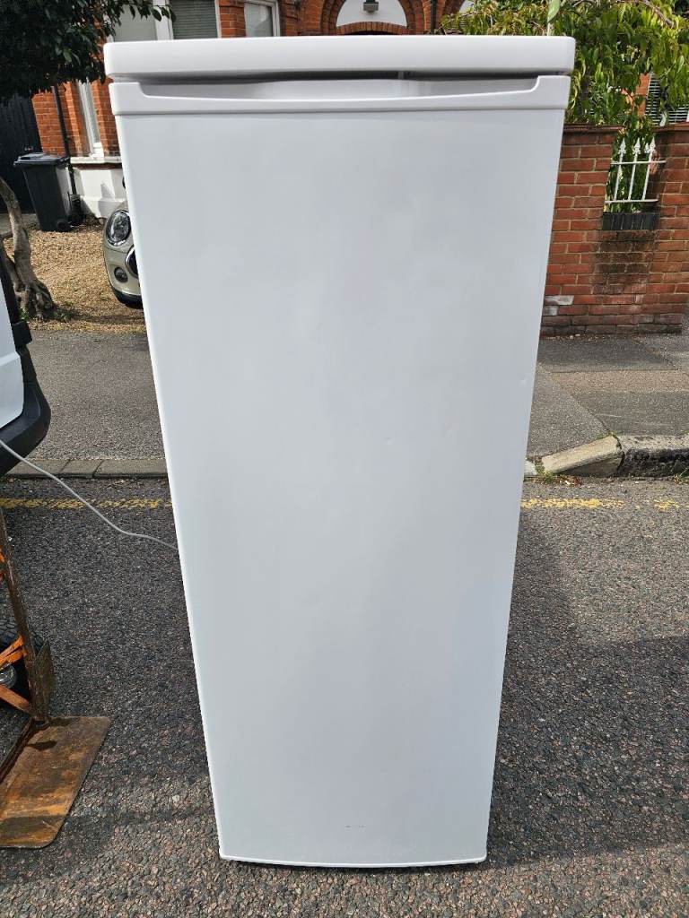White Freestanding Fridge refrigerator 