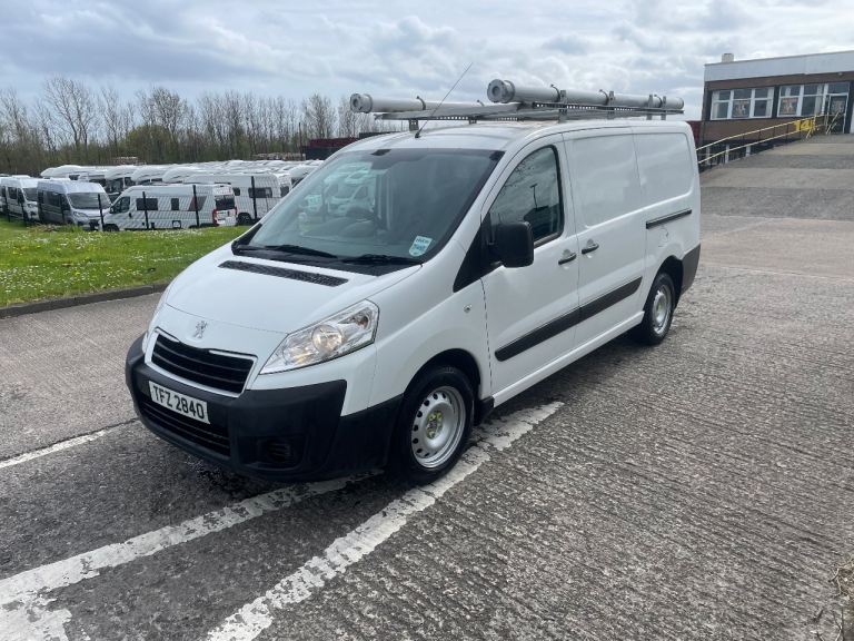 Peugeot expert 2.0 hdi dispatch Vivaro Trafic caddy connect 